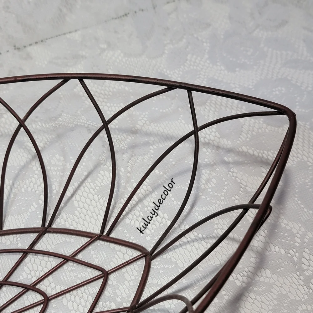 Vintage Large Metal Wire Fruit Basket 17.25